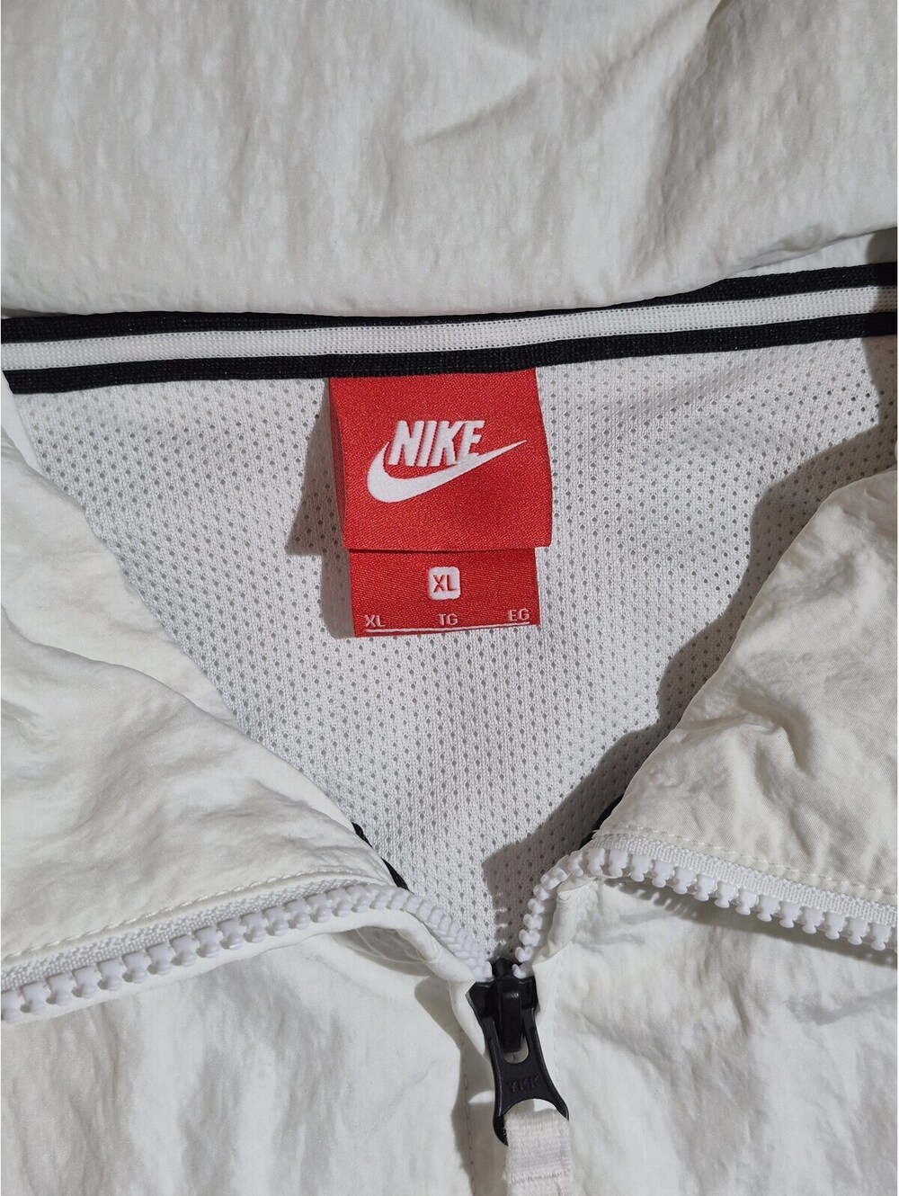 Nike Big Pink Swoosh White Gray Mesh Lined Zip Windbreaker - Picture 4 of 7